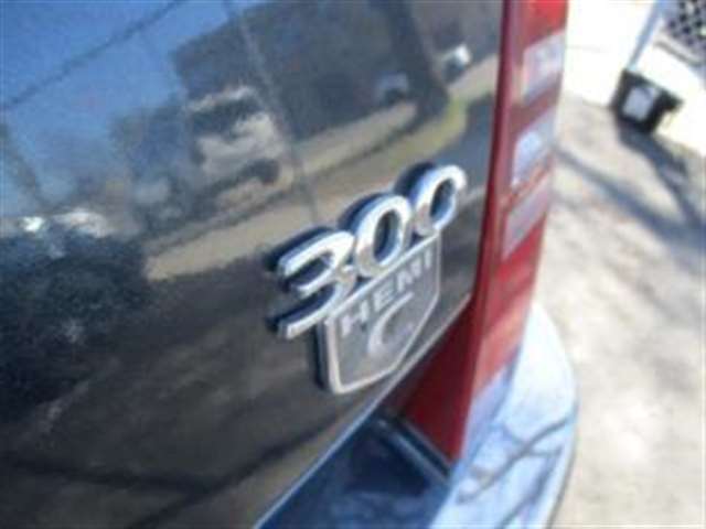 2007 Chrysler 300 AWD C 4dr Sedan